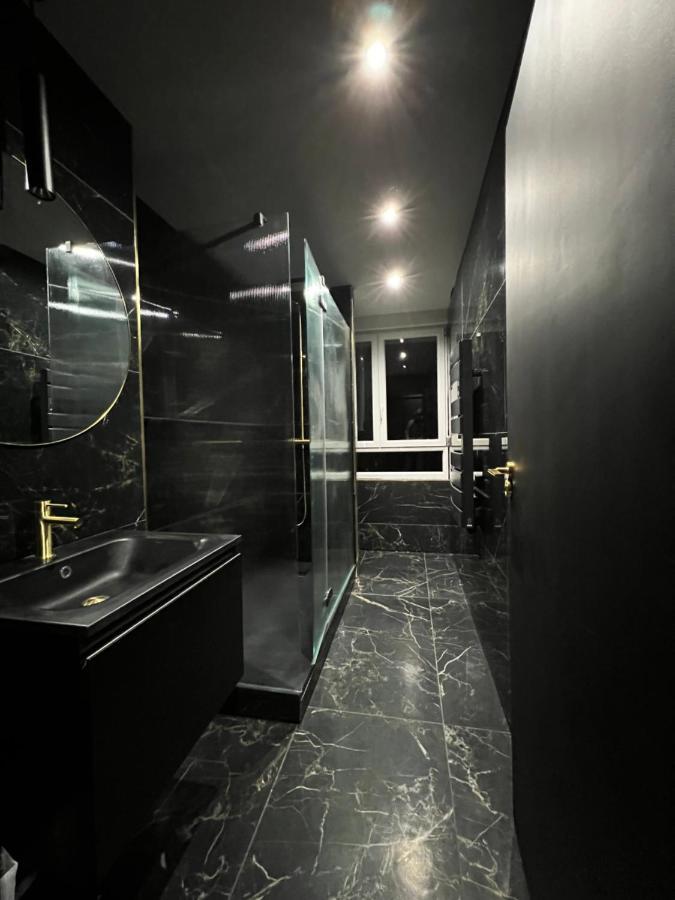 Appartement Moderne Full Black Dunkerque Centre Dunkirk Eksteriør bilde